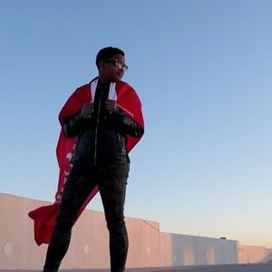 Meet your Posher, Nicia